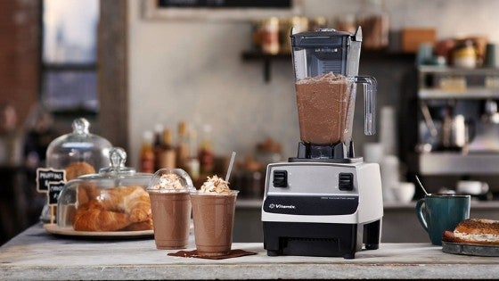 Waring (MX1500XTX) Commercial Blender Xtreme Hi-Power Series, 3.5 HP, 64-Ounce Copolyester Jar