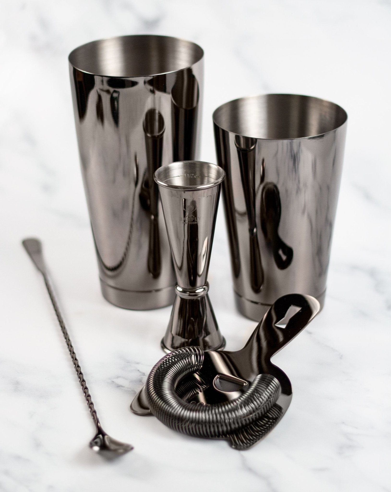 http://www.shopatdean.com/cdn/shop/files/mercer-m37101bk-basic-cocktail-shaker-set-in-black-finish-637165.jpg?v=1701749877