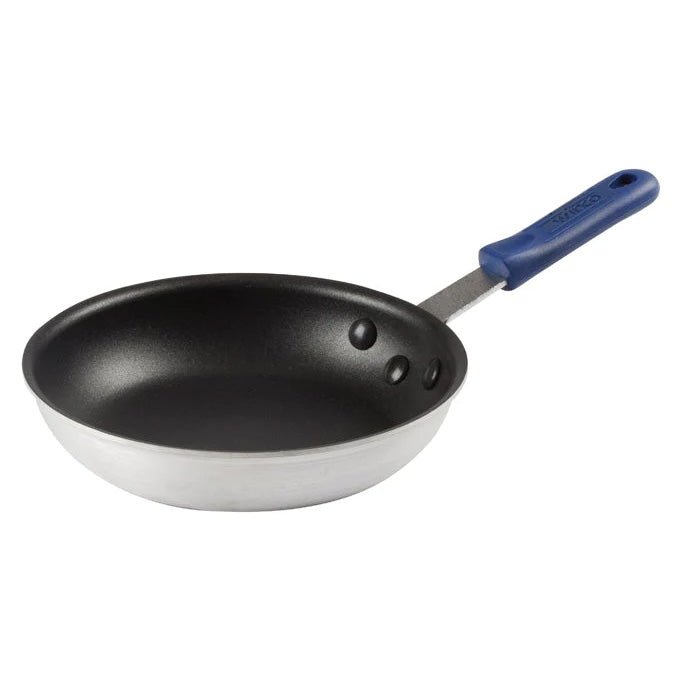 http://www.shopatdean.com/cdn/shop/files/winco-afp-8xc-h-gladiator-excalibur-non-stick-8-aluminum-fry-pan-with-blue-sleeve-107265.jpg?v=1702699539