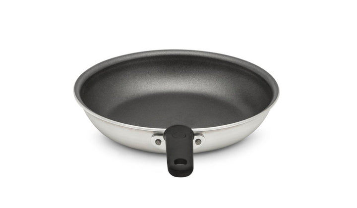 Vollrath 672308 8" Aluminum Fry Pan with SteelCoat x3 Nonstick Coating and Silicone HandleShopAtDean